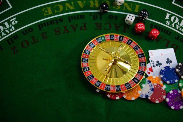 Pengalaman live casino dengan dealer profesional dan berbagai permainan meja